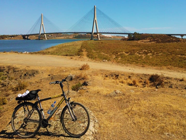 Cycling next to Guadiana and Spain border | MegaSport Travel